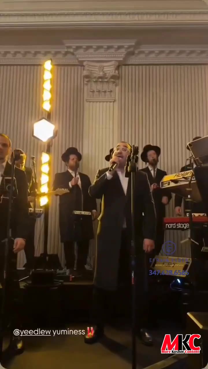 👏