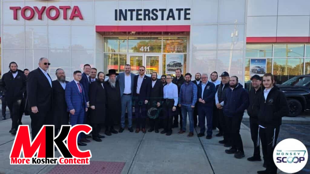 חברים פון ראקלאנד פייערט ריבן קאטינג פון נייע עמערדזשענסי קאר, געשאנקען דורך Interstate Toyota👉👉👉