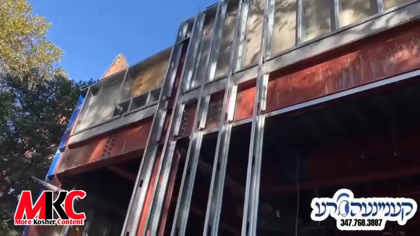 היסטארישע בוי ארבעט ביי די צוגעלייגטע שוהל הארט נעבן די חב"ד הויפטקווארטיר אויף 770 איסטערן-פארקוועי אין קר…