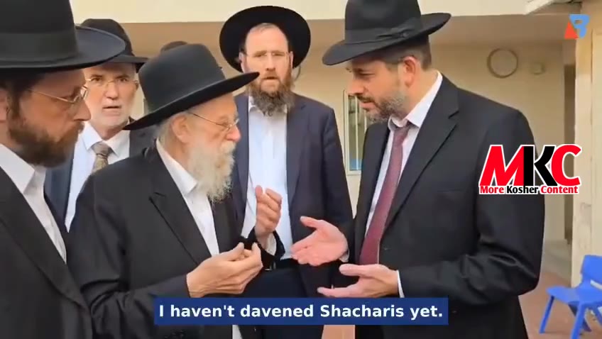 🇮🇱✡️ - ווידעא: זיצנדיג שבעה נאך זיין ברודער, האט הרב שמעון גלאי שליט"א געשטימט ביים בחירות טאג אין מדינת י…