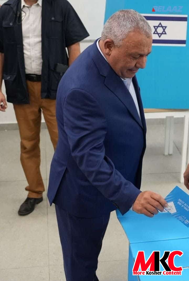 🇮🇱🗳️ - נייעס: דער פארזיצער פון "ישר" פארטיי, גדי אייזנקאט, נתניהו'ס הויפט קאנקורענט אין די היינטיגע בחירו…