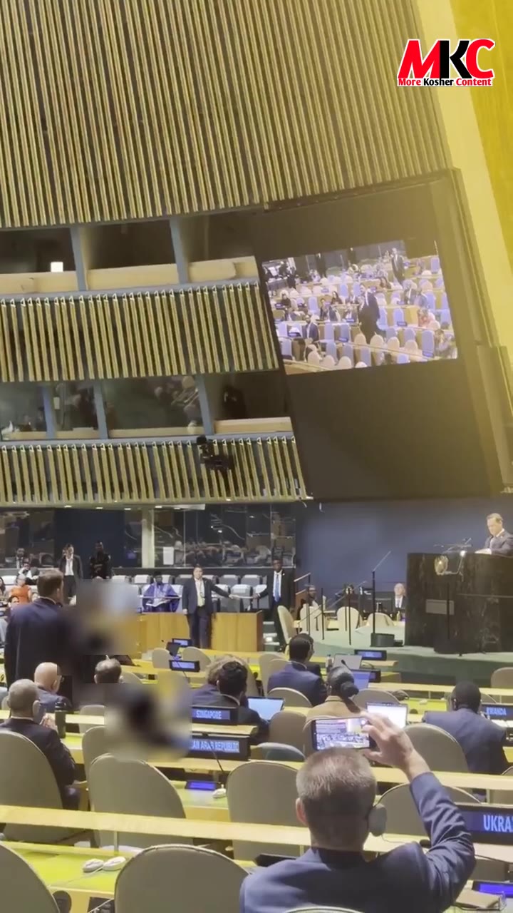 אמעריקאנער אמבאסאדאר צו די פאראייניגטע פעלקער, מייק וואלץ, האט זיך דינסטאג צעשריגן מיט קובא'ס אויסערן מיניסט…