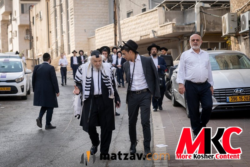 איבערראשונג ביים בחירות טאג: פארוואס הגאון רבי משה הלל הירש שליט"א האט נישט געקענט שטימען ביי די בחירות אין…