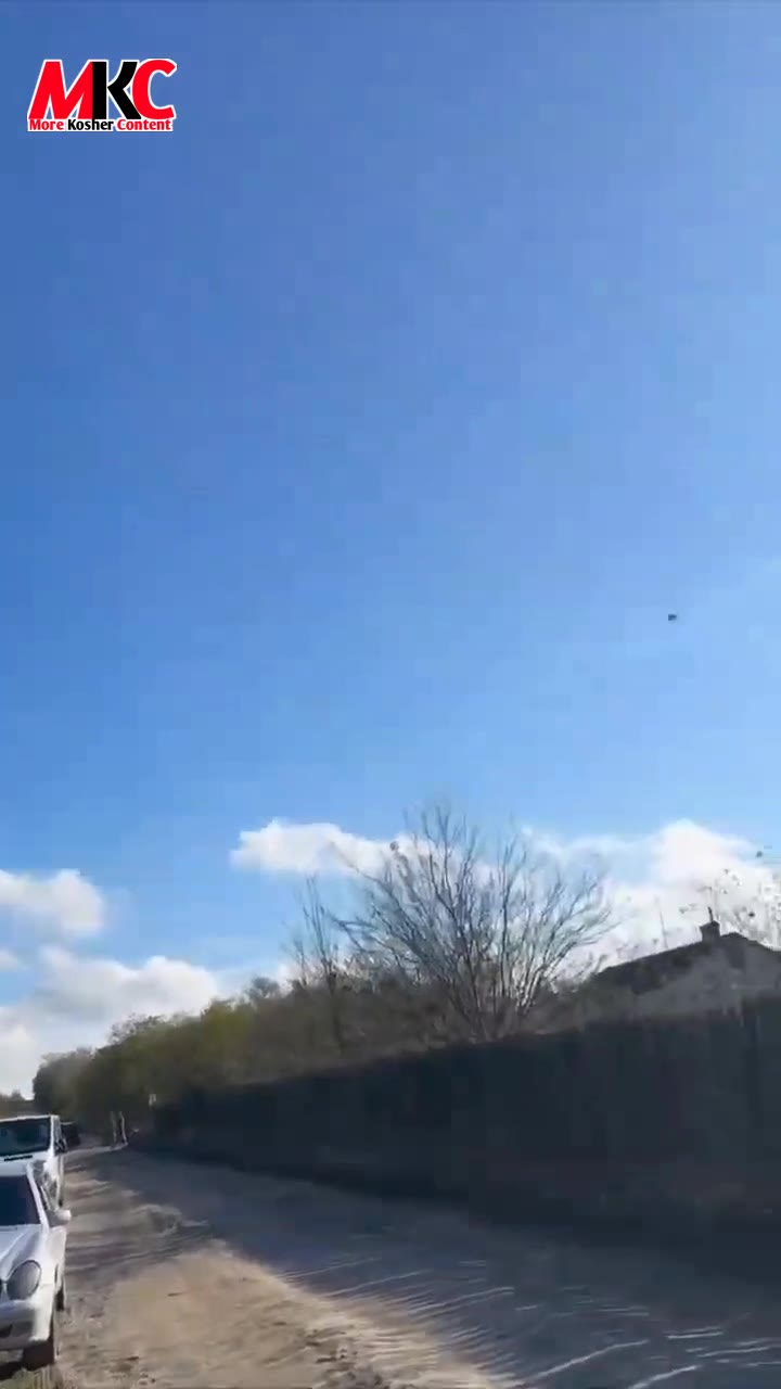 Footage shows a Ukrainian Air Force (UAF) F-16AM multirole fighter shooting down a Russian Geran-4 jet-power…
