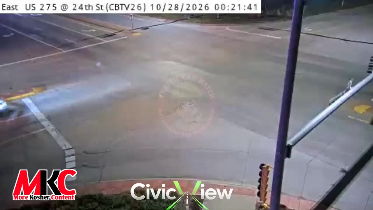 Police chase in Council Bluffs, Iowa ended in a SIGNIFICANT crash between the suspect vehicle and a FedEx tr…