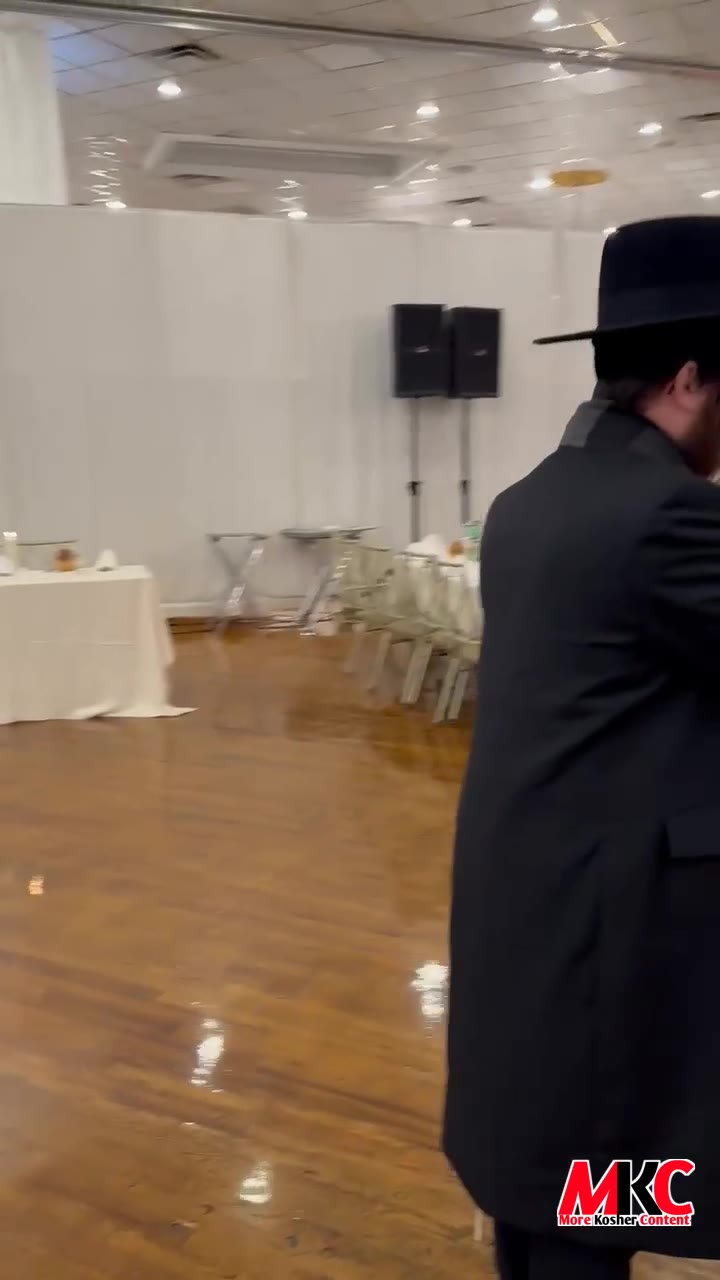 ווילקאמען יואלי בי אויף די סטעידזש 🤠