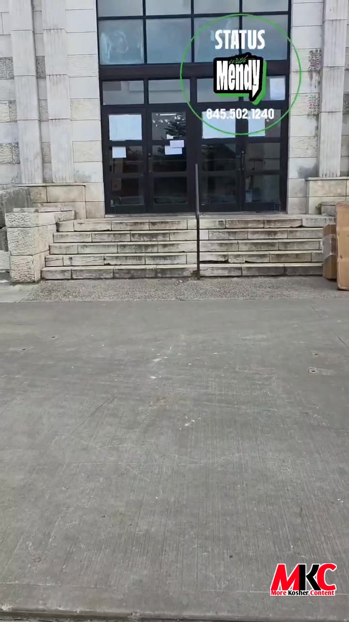דער אלטער בית המדרש אין שיכון סקווירא, פארמאכט אויף אייביג.