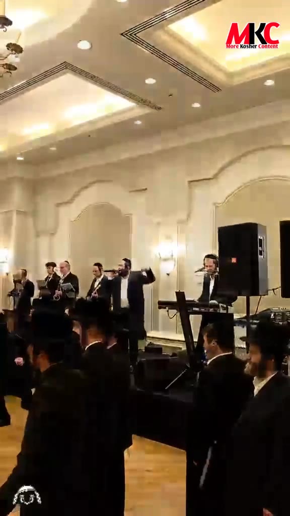 האסט נישט מורה פון די דיירעקשן ווי אידישע מוזיק גייט?