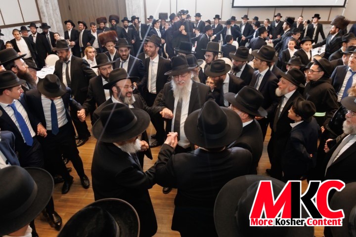 הגאון רבי ירוחם אלשין שליט"א און הגאון רבי אשר דוד מיי שליט"א רעדן ביים דערהויבענעם דרשו 'עמוד היומי' סיום…