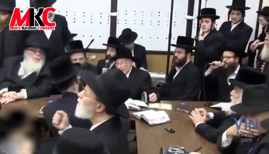 היינט זיין יארצייט. איינער פון זיינע באוואוסטע ניגונים.